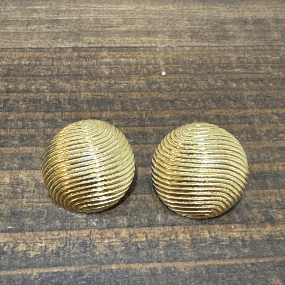 Vintage Monet Gold Tone Swirl Clip On Earrings Signed
